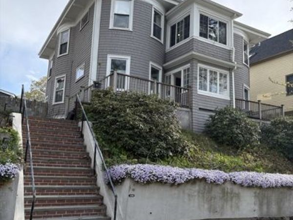 100 Belgrade Ave, Unit 2, Boston, MA 02131