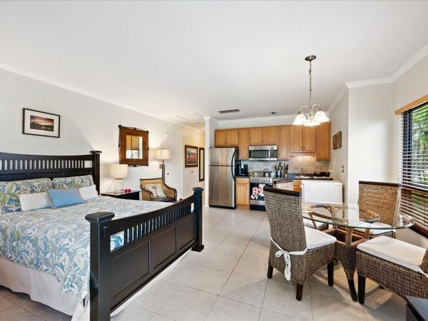 13334 Polo Club Road, Unit 328, Wellington, FL 33414