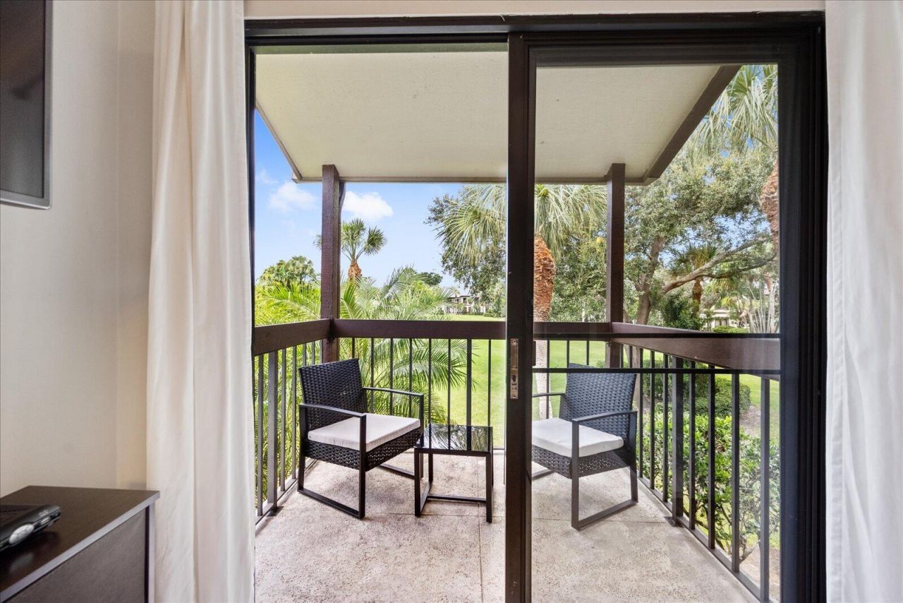 13334 Polo Club Road, Unit 328, Wellington, FL 33414 Photo