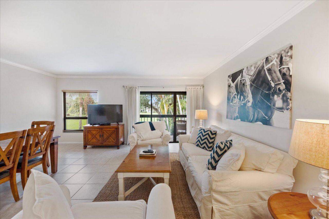 13334 Polo Club Road, Unit 329, Wellington, FL 33414 Photo