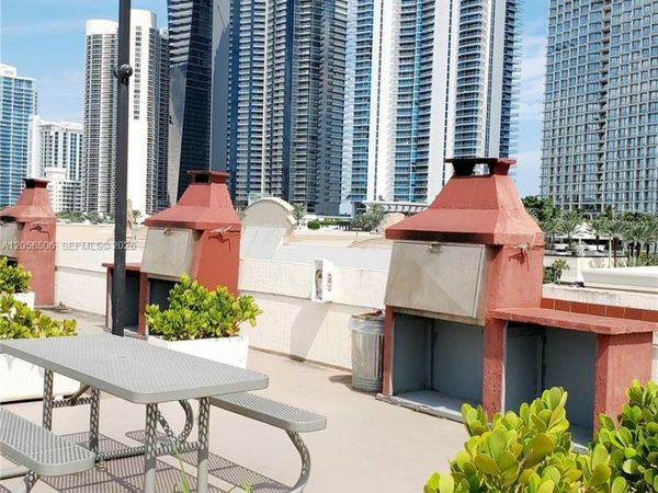 17021 N Bay Rd , Unit 618, Sunny Isles Beach, FL 33160
