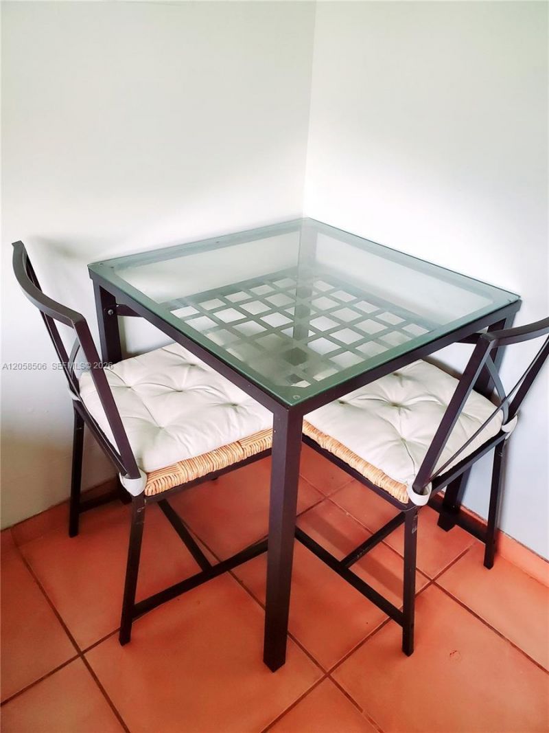 17021 N Bay Rd , Unit 618, Sunny Isles Beach, FL 33160 Photo