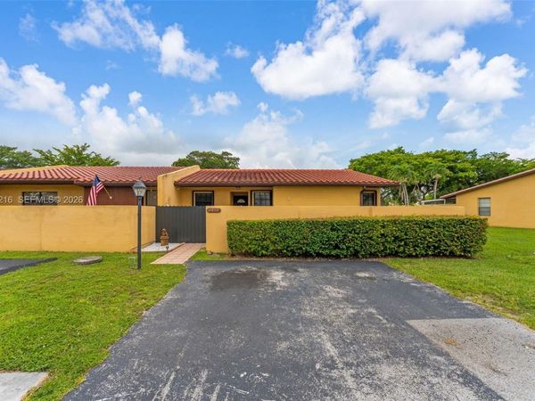 8612 SW 148th Pl , Miami, FL 33193