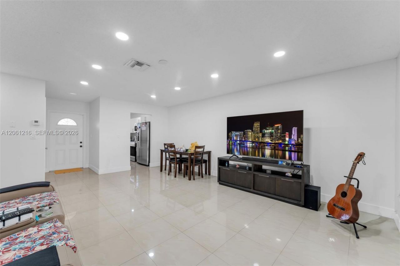 8612 SW 148th Pl , Miami, FL 33193 Photo