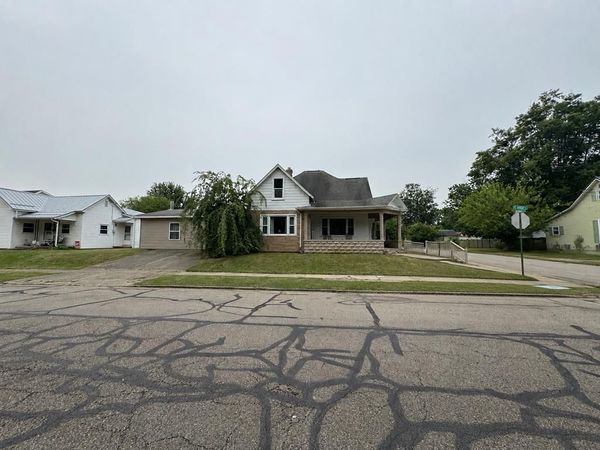 903 S Hinde, Washington Court House, OH 43160