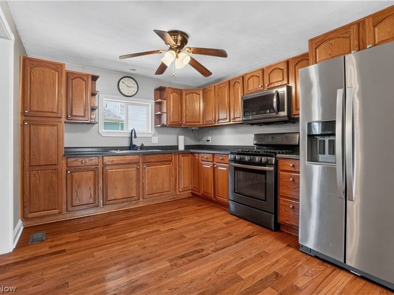 3320 Ridgewood Avenue , Ashtabula, OH 44004 Photo 3