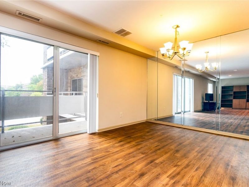 2112 Acacia Park Drive, Unit 224, Lyndhurst, OH 44124 Photo 8