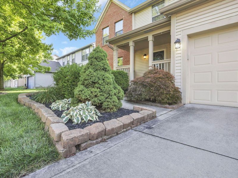 7723 Tripoli Court, Dublin, OH 43016 Photo 2