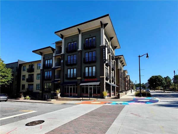 5300 Peachtree Road , Unit 2401, Chamblee, GA 30341