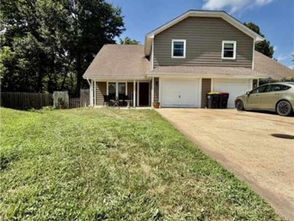 1302 Laurel Street, Kearney, MO 64060