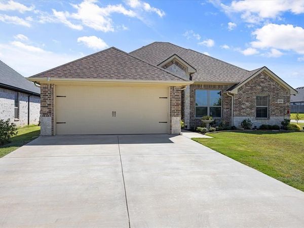 3215 Arrow Creek Drive , Granbury, TX 76049