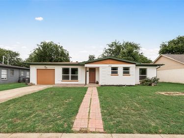 104 Dupont Circle, Fort Worth, TX 76134
