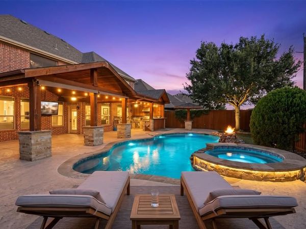 221 Chapel Hill Drive, Prosper, TX 75078