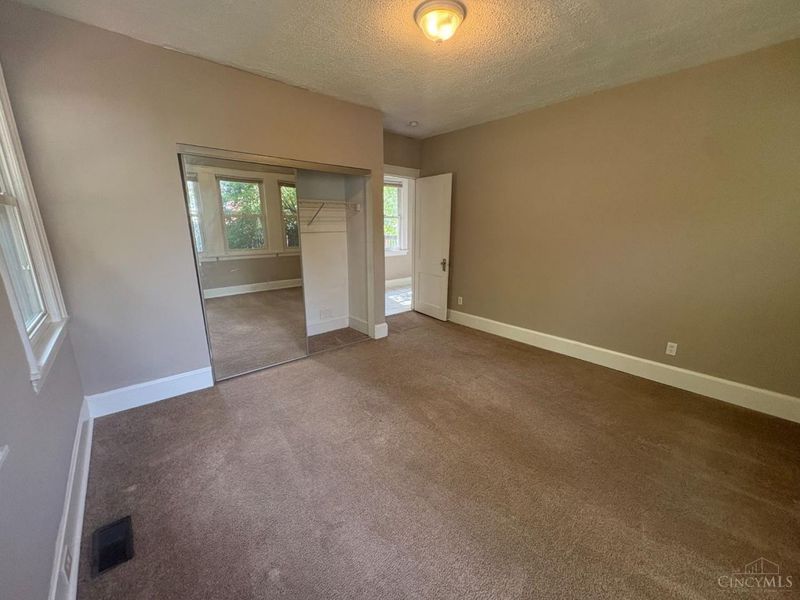 2832 Shaffer Avenue, Cincinnati, OH 45211 Photo 5