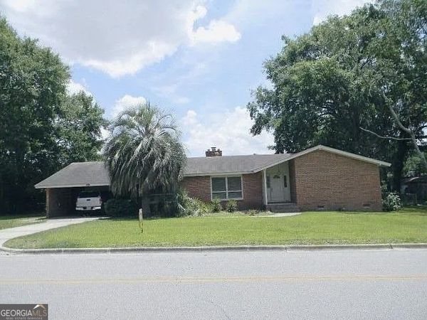 5011 Peachtree Street, Valdosta, GA 31605