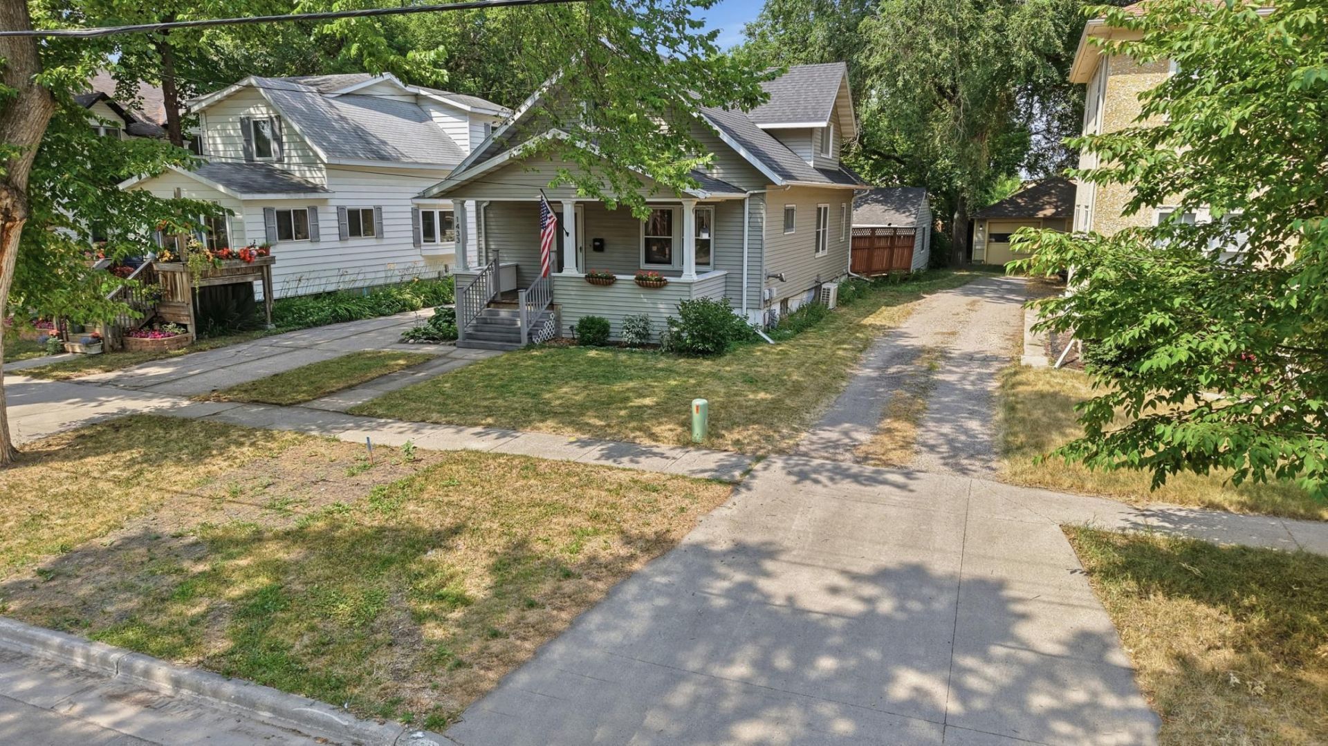 1433 2nd Avenue S, Fargo, ND 58103 Main Photo