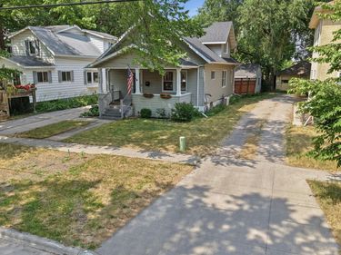 1433 2nd Avenue S, Fargo, ND 58103