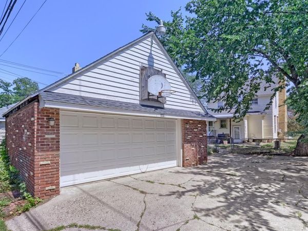 3304 Grand Avenue S, Minneapolis, MN 55408