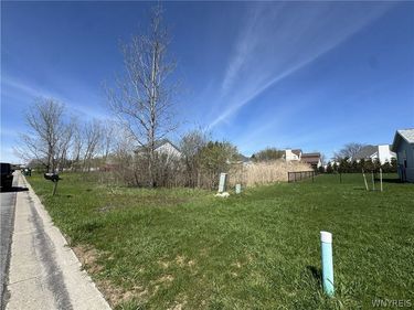 7502 Congressional Drive, Lockport, NY 14094