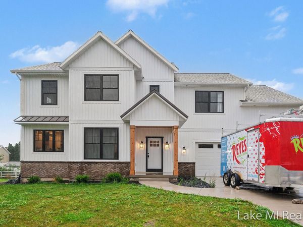5655 Courtney Lynn Court SW, Grandville, MI 49418