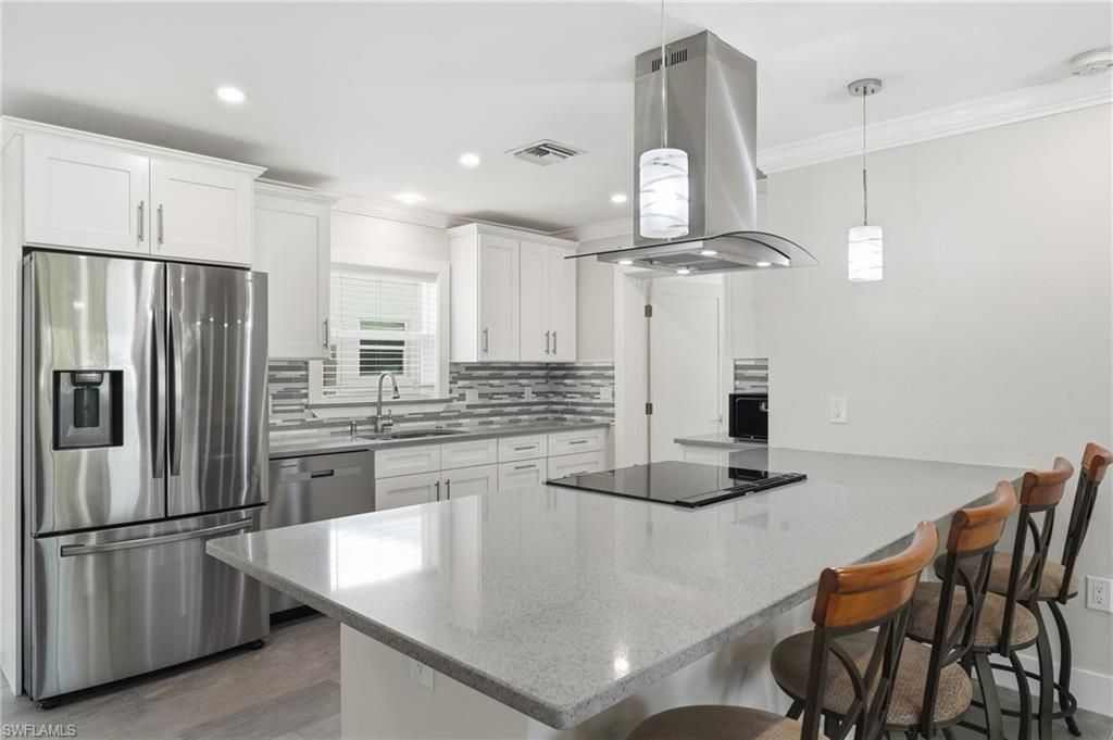 345 Donora Blvd , Fort Myers Beach, FL 33931 Photo