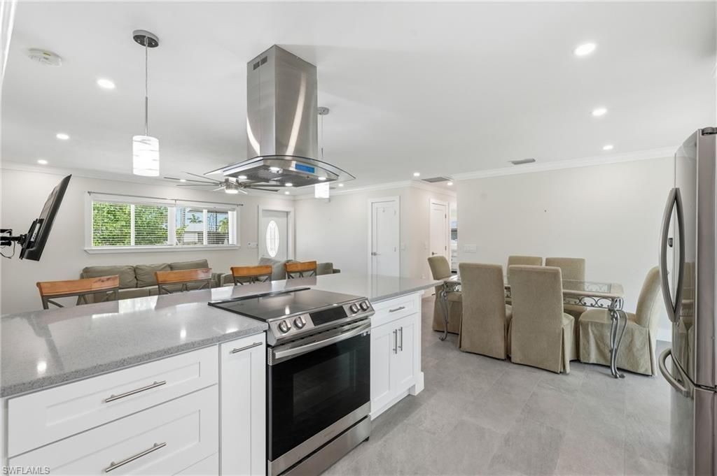 345 Donora Blvd , Fort Myers Beach, FL 33931 Photo