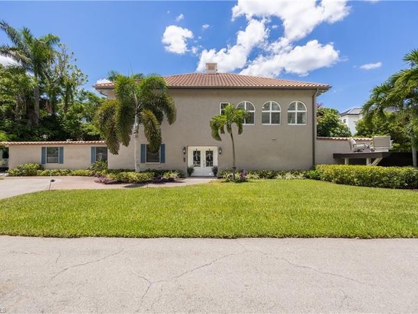 2430 McGregor BLVD, FORT MYERS, FL 33901