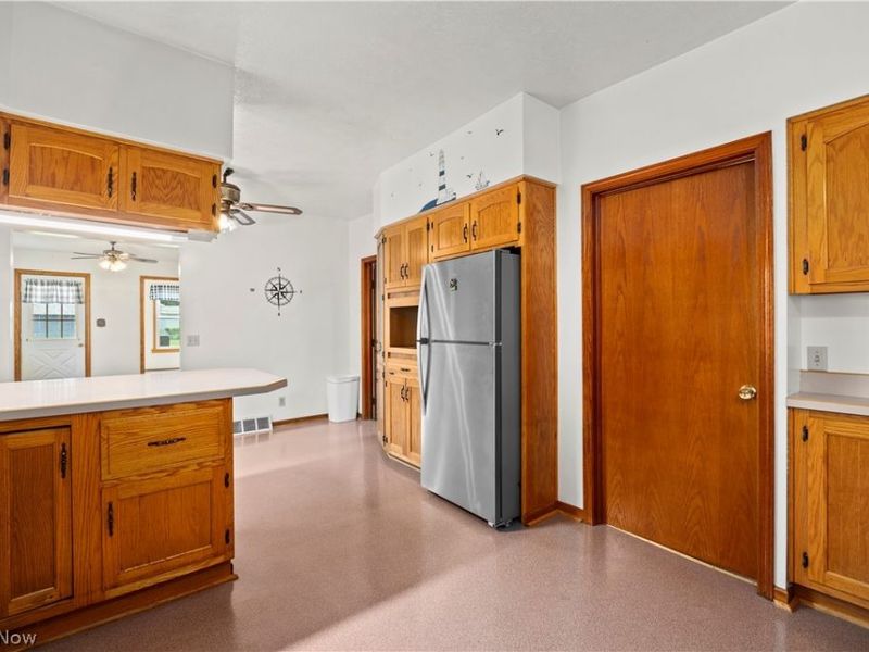 321 Tiffin Avenue , Huron, OH 44839 Photo 9