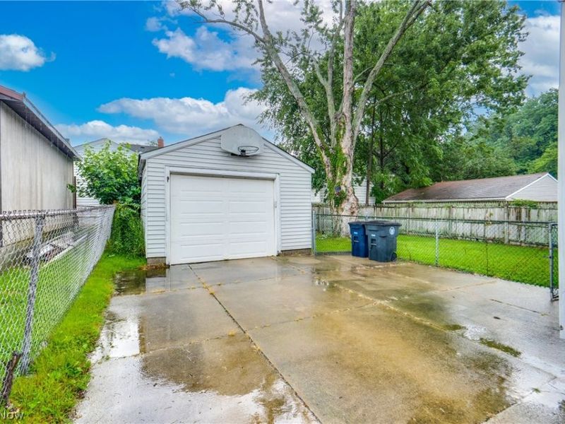 705 E Catawba Avenue , Akron, OH 44306 Photo 24