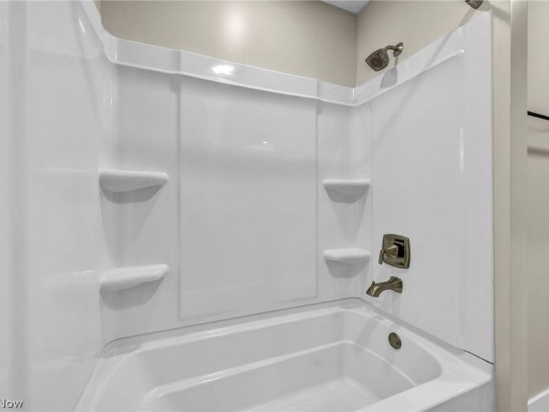 2060 Kingsborough Drive , Painesville Township, OH 44077 Photo 45