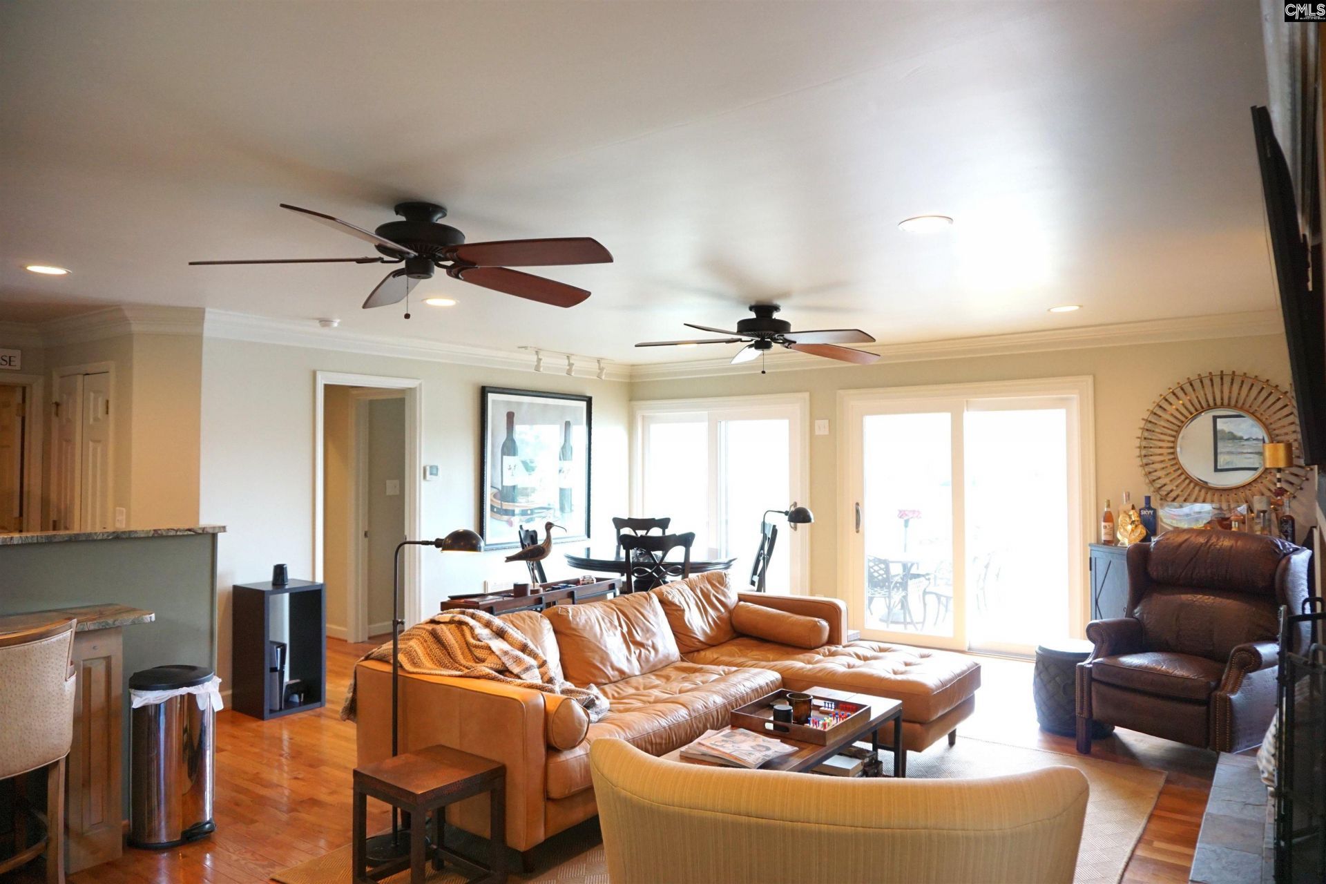 218 Lakeshore Drive  Photo 16