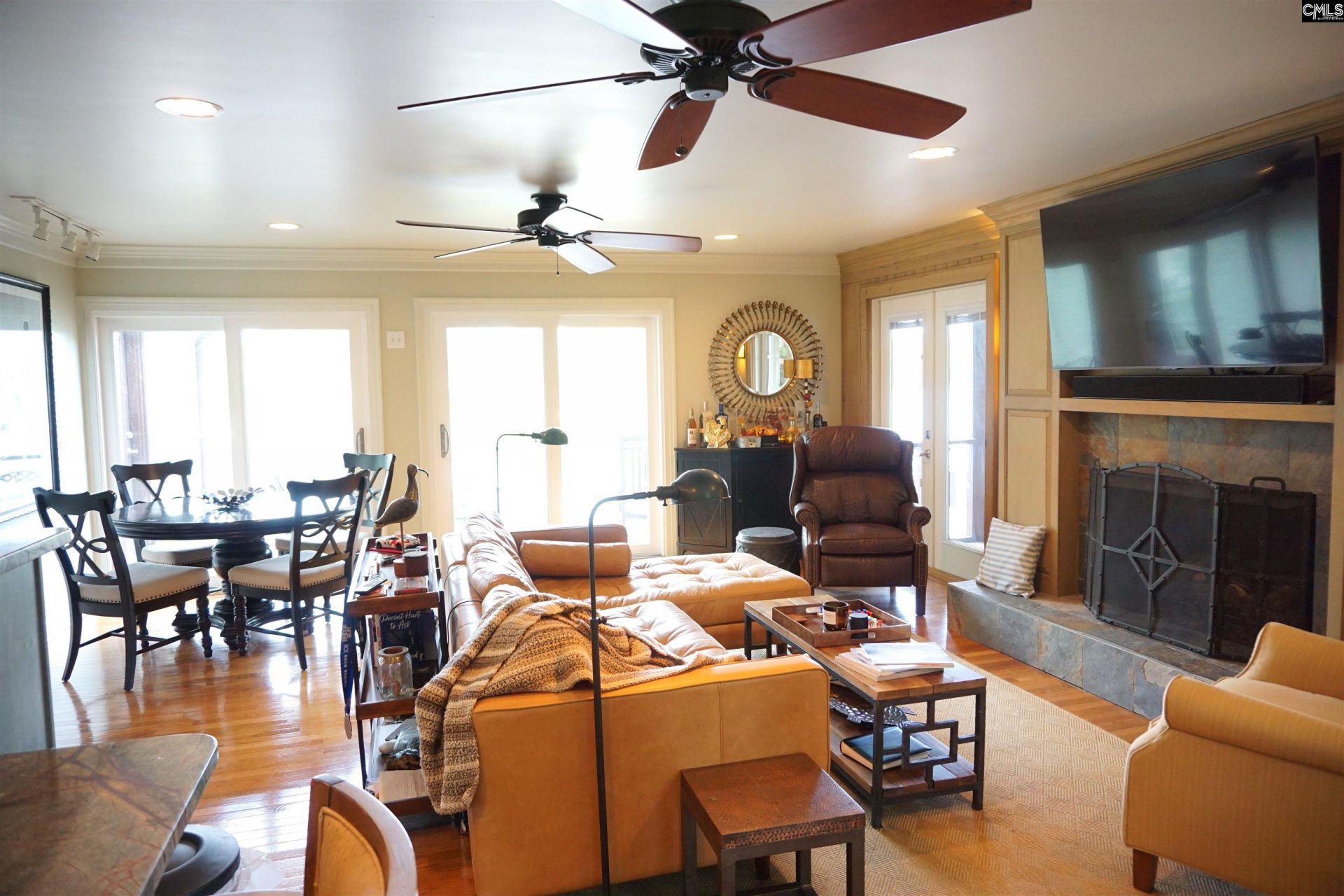218 Lakeshore Drive  Photo 17