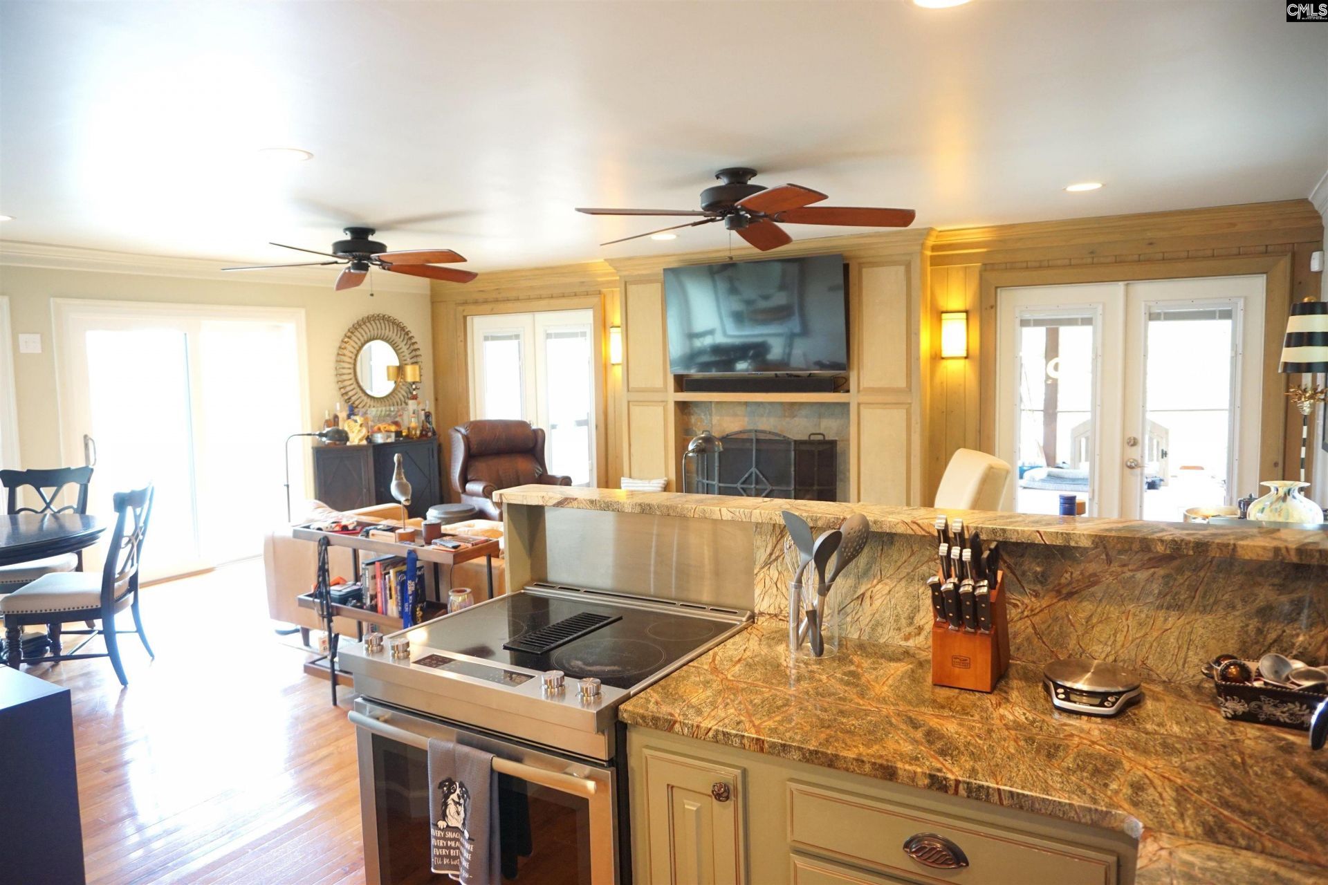 218 Lakeshore Drive  Photo 21