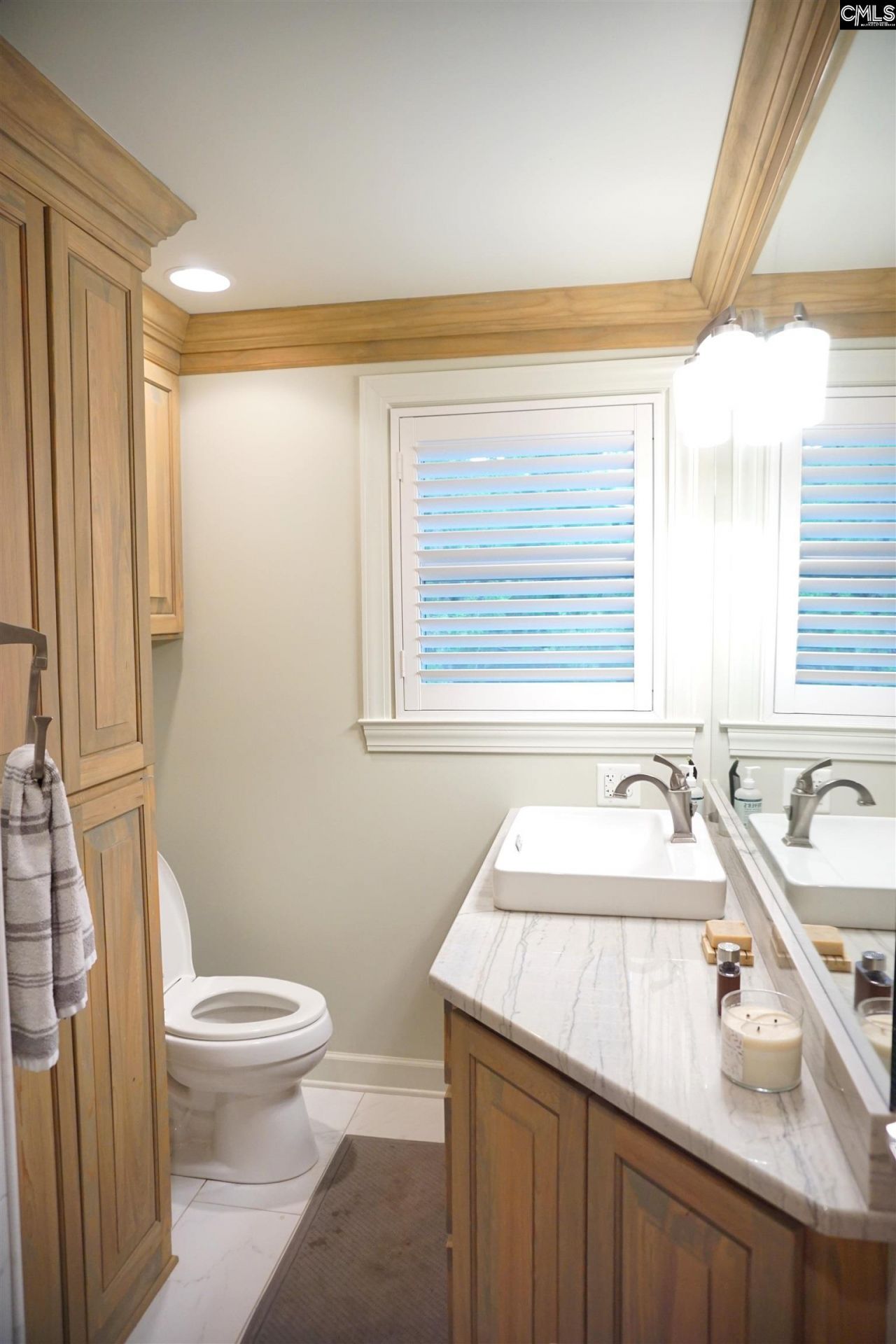 218 Lakeshore Drive  Photo 27