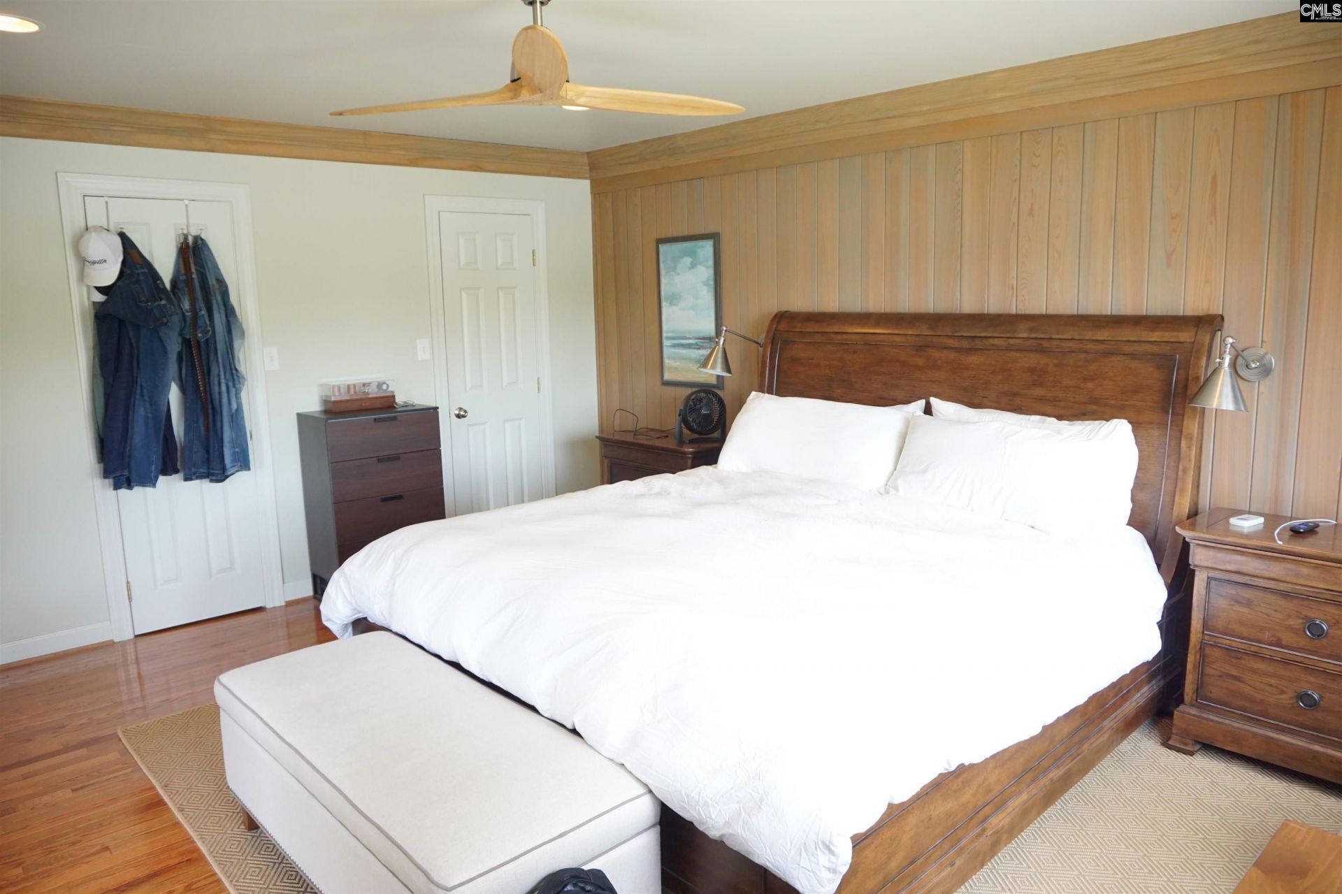 218 Lakeshore Drive  Photo 32