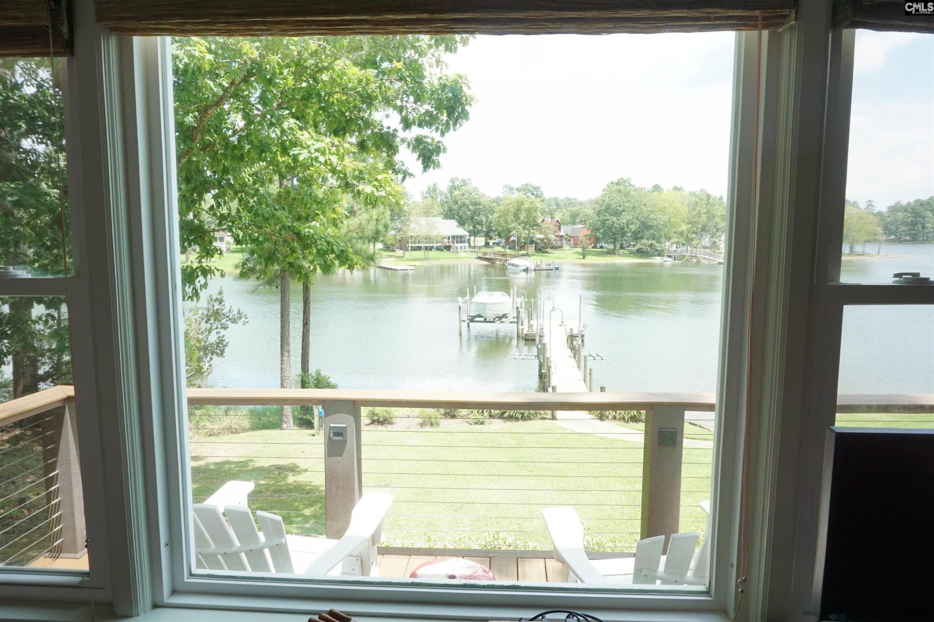218 Lakeshore Drive  Photo 33