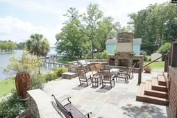 218 Lakeshore Drive  photo 4