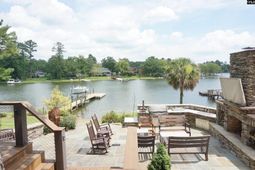 218 Lakeshore Drive  photo 4