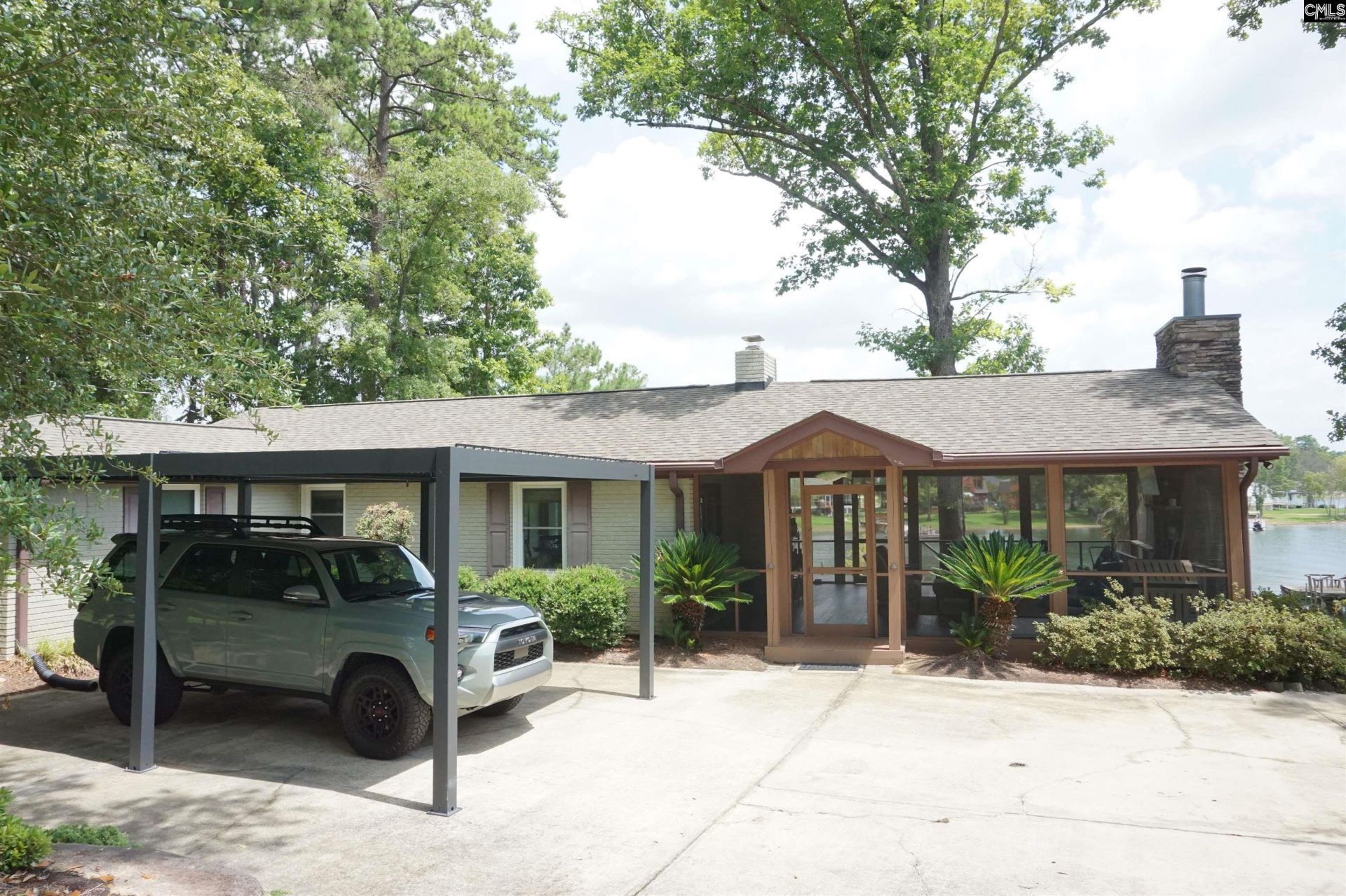 218 Lakeshore Drive  Photo 9