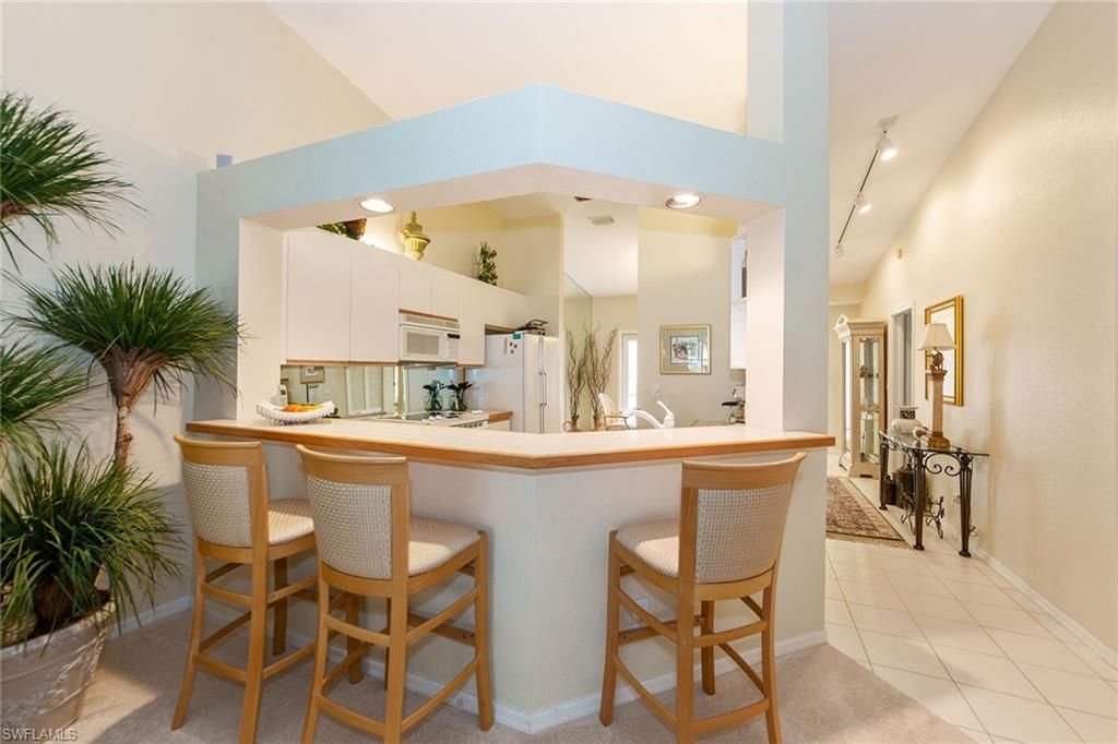 7050 Barrington Cir , Unit 201, Naples, FL 34108 Photo