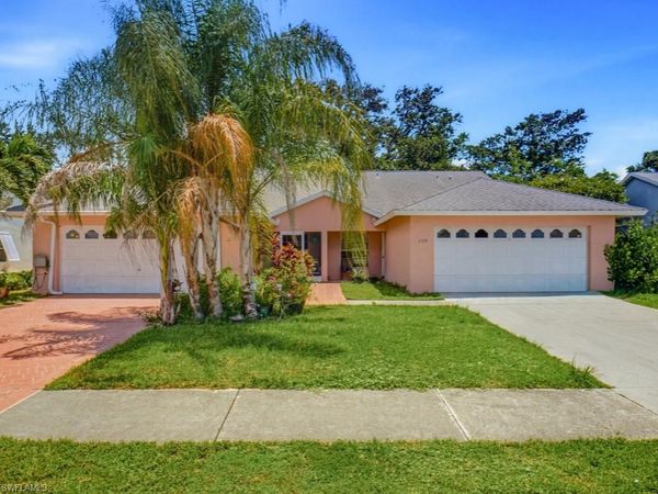 510 Saint Andrews BLVD , Unit 16, NAPLES, FL 34113