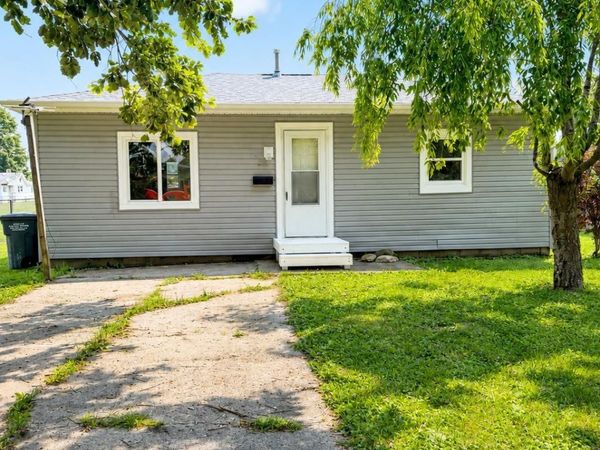 825 Oak Street, Tipton, IN 46072