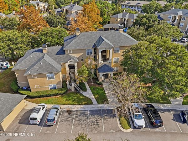 1655 THE GREENS Way, Unit 2415, Jacksonville Beach, FL 32250