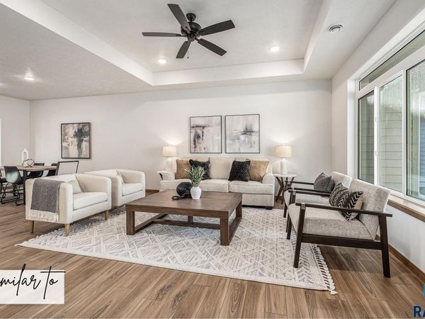8012 E Marana St, Sioux Falls, SD 57110