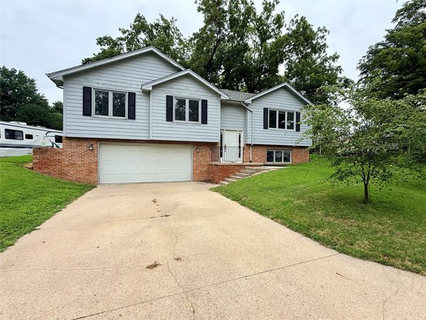 219 Walnut Drive, Martensdale, IA 50160