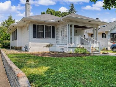 301 Monteray Avenue, Oakwood, OH 45419