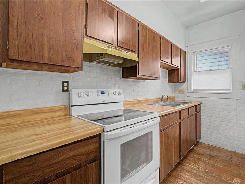 301 Monteray Avenue, Oakwood, OH 45419 Photo 14