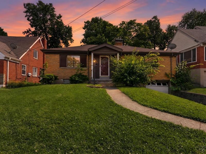 5227 Highview Drive, Cincinnati, OH 45238 Photo 2