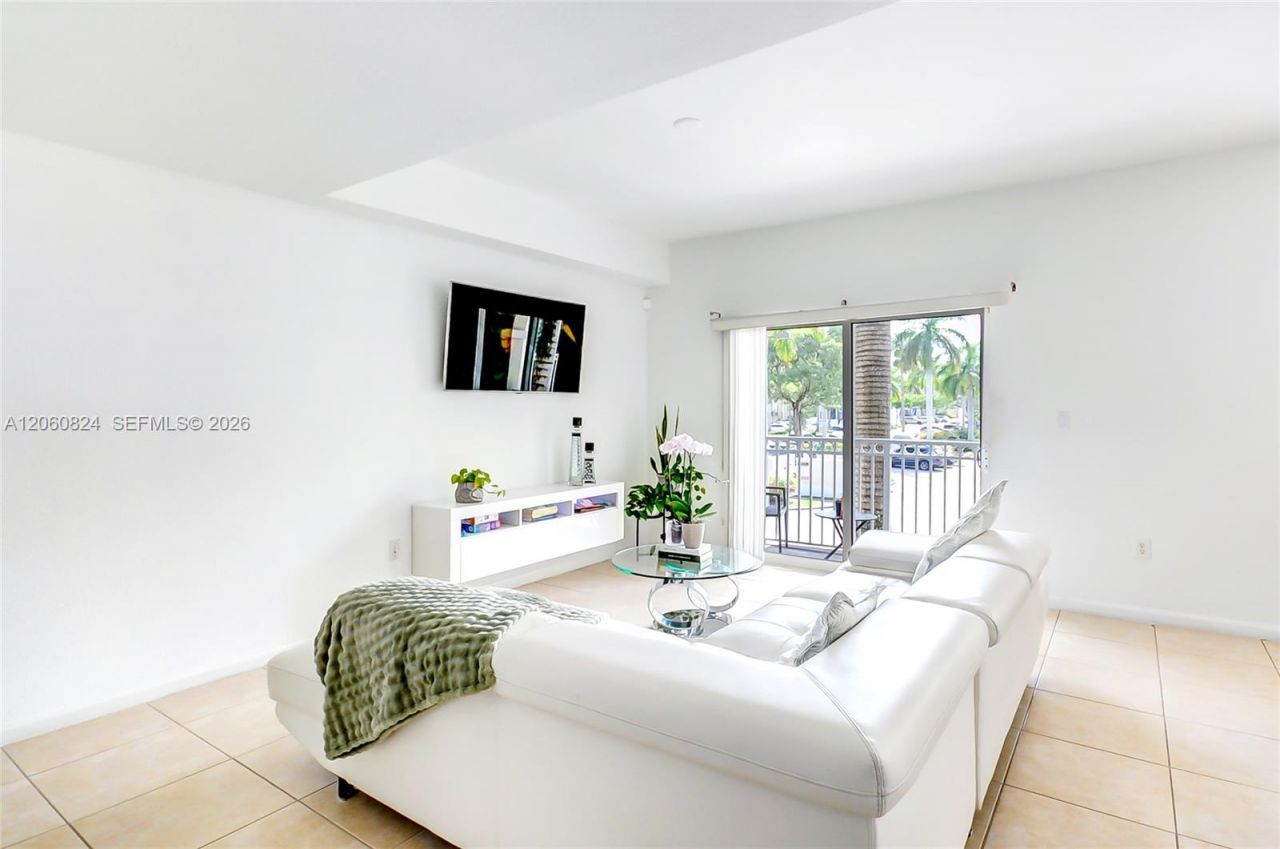 11403 NW 89th St , Unit 217, Doral, FL 33178 Photo