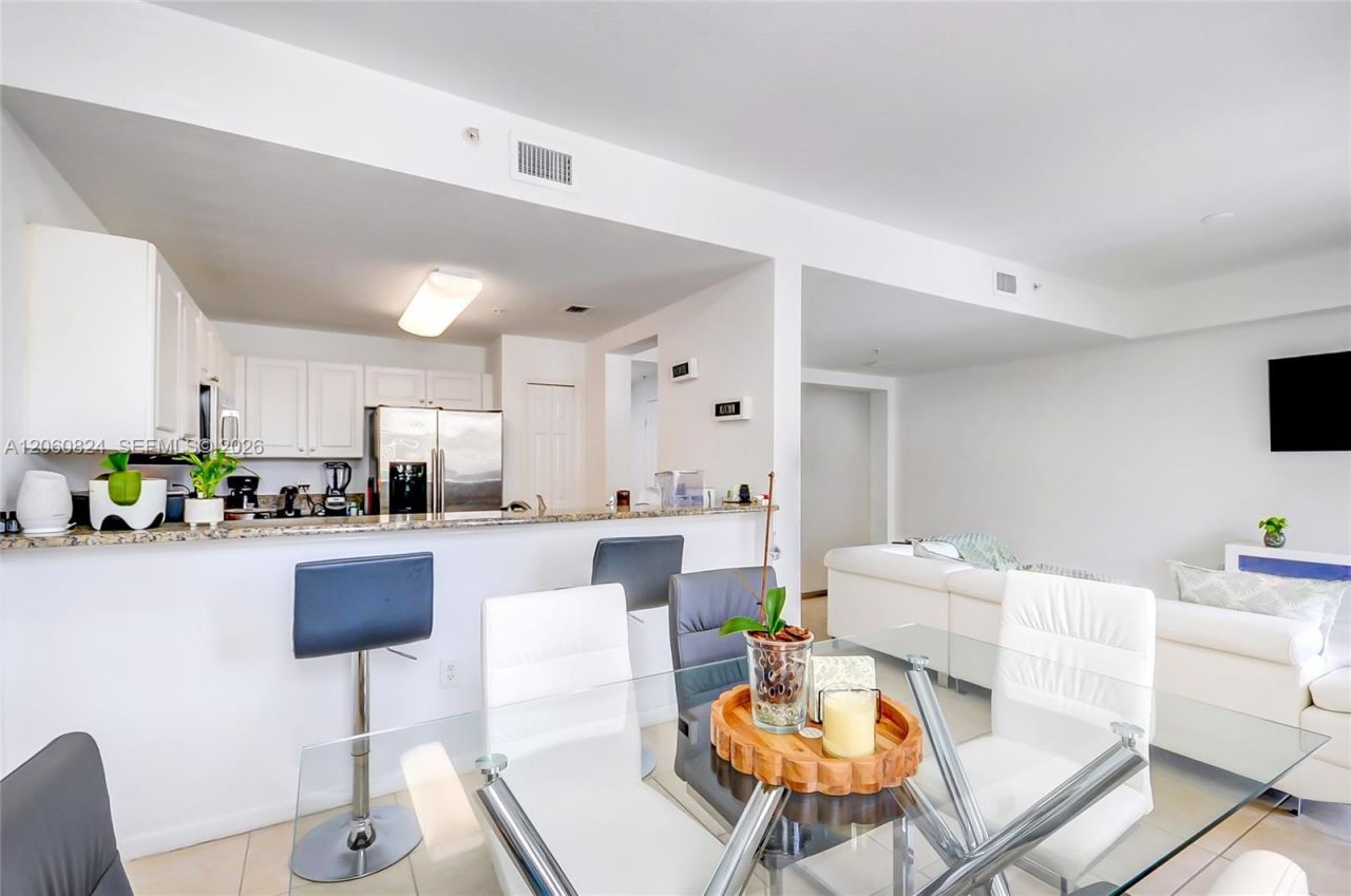 11403 NW 89th St , Unit 217, Doral, FL 33178 Photo